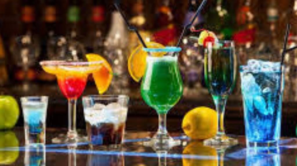 Drinx Bar & Grill | restaurant | 370 S Main St #5021, Lakeport, CA 95453, USA | 7072637355 OR +1 707-263-7355