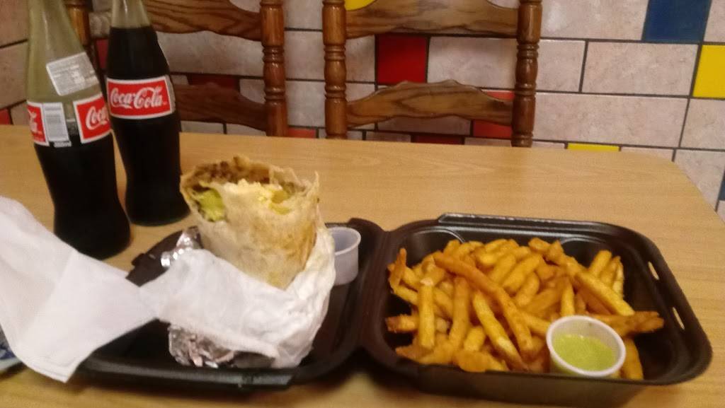 Angelas Burrito Style | restaurant | 2556 N Clark St, Chicago, IL 60614, USA | 7732483901 OR +1 773-248-3901