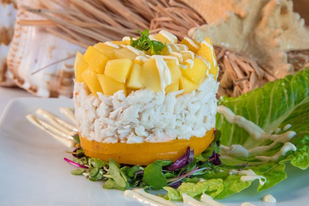 Pelicans Bar & Grill | restaurant | 401 Meade Ave, Cocoa Beach, FL 32931, USA | 3217837549 OR +1 321-783-7549