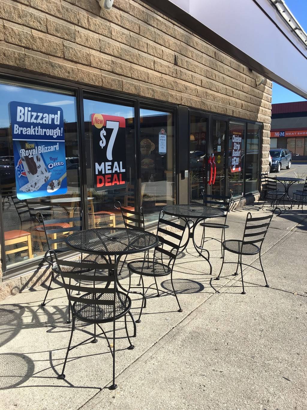 Dairy Queen Grill & Chill | restaurant | 304 Stone Rd W Unit 4, Guelph, ON N1G 4W4, Canada | 5197630892 OR +1 519-763-0892