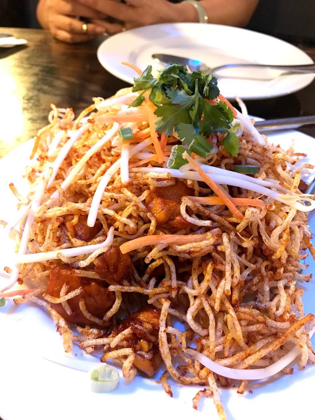 Melanee Thai | restaurant | 9562 Pico Blvd, Los Angeles, CA 90035, USA | 3102734066 OR +1 310-273-4066
