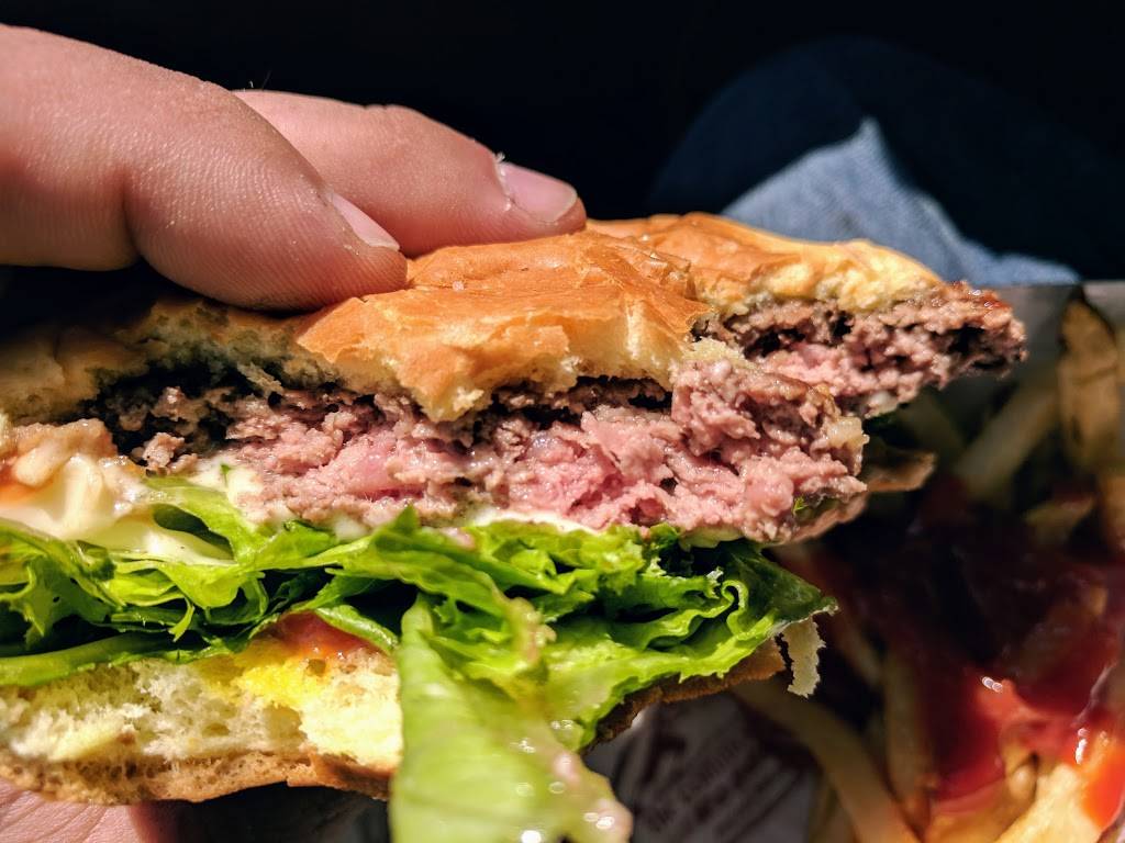 The Common Man Roadside North at the Hooksett Welcome Center | restaurant | 530 W River Rd, Hooksett, NH 03106, USA | 6032105305 OR +1 603-210-5305