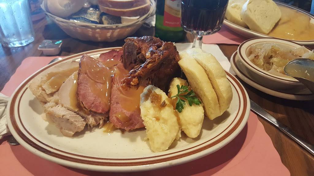 Bohemian Crystal | restaurant | 639 Blackhawk Dr, Westmont, IL 60559, USA | 6307891981 OR +1 630-789-1981