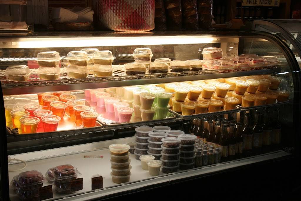 Guelaguetza Restaurante | restaurant | 3014 W Olympic Blvd, Los Angeles, CA 90006, USA | 2134270608 OR +1 213-427-0608