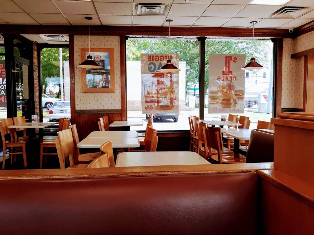 Wendys | restaurant | 880 Stateline Rd W, Southaven, MS 38671, USA | 6623939448 OR +1 662-393-9448