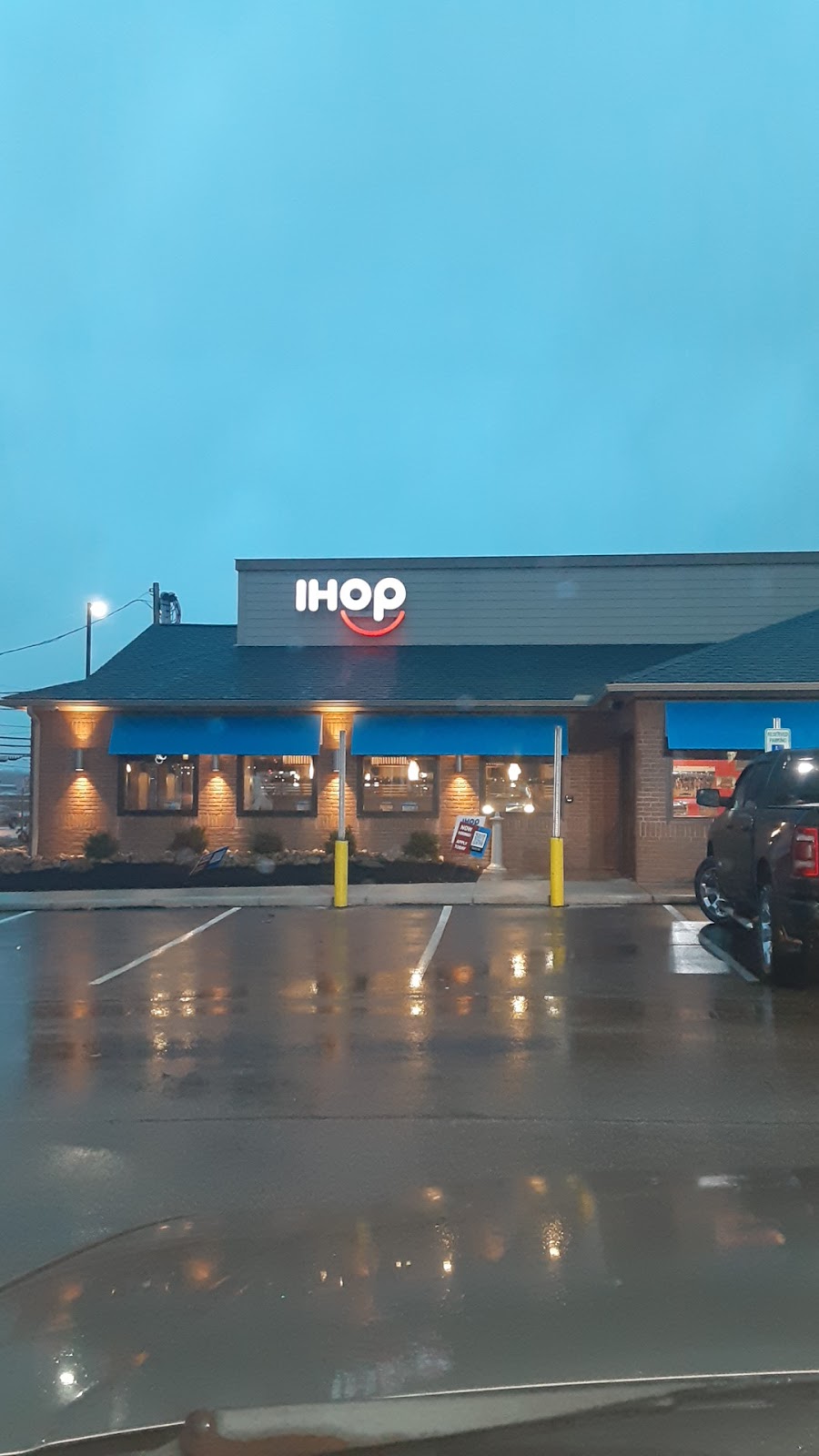 IHOP | restaurant | 613 E Aurora Rd, Macedonia, OH 44056, USA | 2348084409 OR +1 234-808-4409