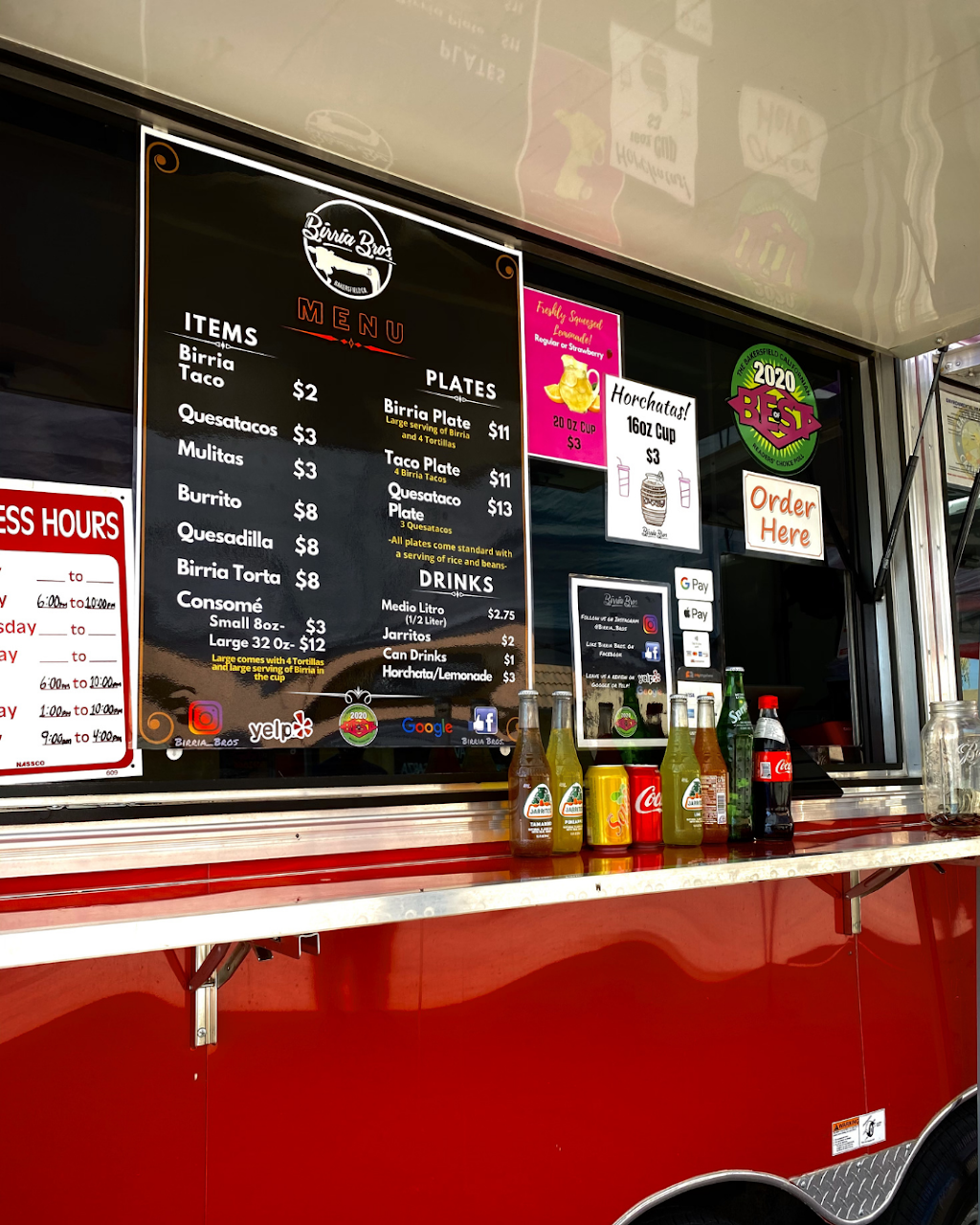 Birria Bros | restaurant | 1620 Brundage Ln, Bakersfield, CA 93304, USA | 6615644500 OR +1 661-564-4500