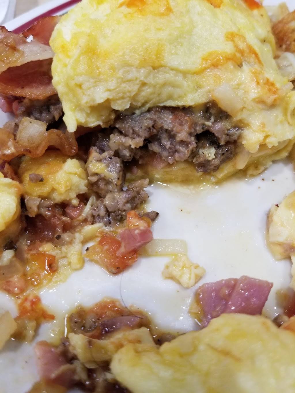 Huddle House | restaurant | 1029 W Dekalb St, Camden, SC 29020, USA | 8034323922 OR +1 803-432-3922