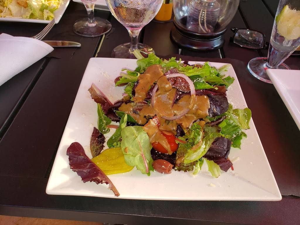 Carmelos Italian Ristorante | restaurant | 321 W Retta Esplanade, Punta Gorda, FL 33950, USA | 9416214091 OR +1 941-621-4091