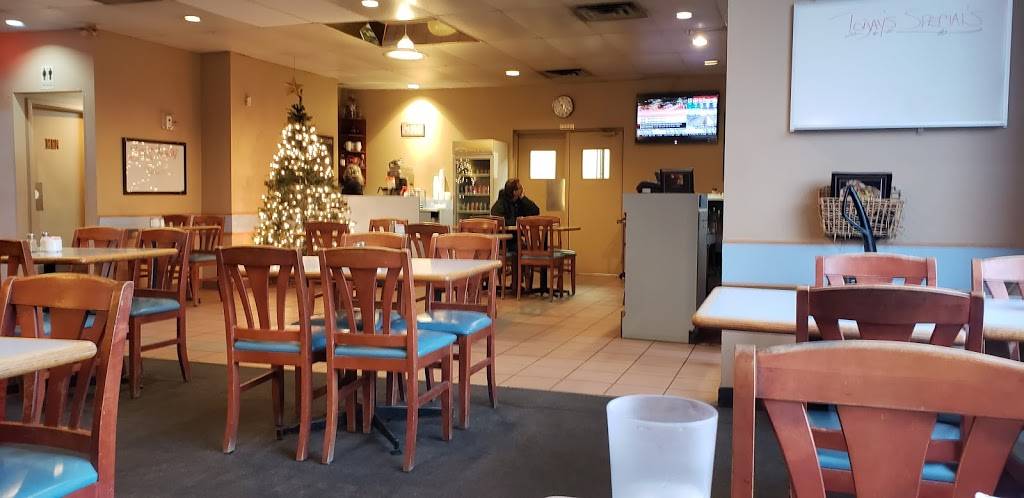 Jodies Restaurant | restaurant | 331 Horner Ave, Toronto, ON M8W 1Z6, Canada | 4162555552 OR +1 416-255-5552