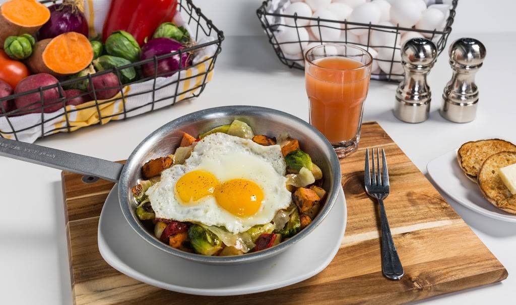 Colonial Cafe - Naperville | restaurant | 8 W Gartner Rd, Naperville, IL 60540, USA | 6304207722 OR +1 630-420-7722