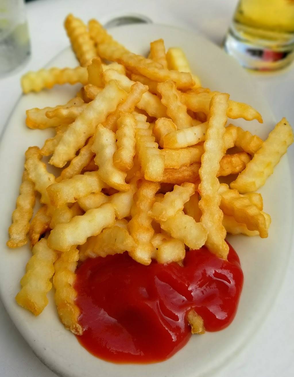 JDs Restaurant & Lounge | restaurant | 125 Gulf Blvd, Indian Rocks Beach, FL 33785, USA | 7275951320 OR +1 727-595-1320