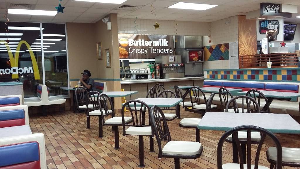 McDonalds | cafe | 1101 Boulevard, Colonial Heights, VA 23834, USA | 8045268268 OR +1 804-526-8268