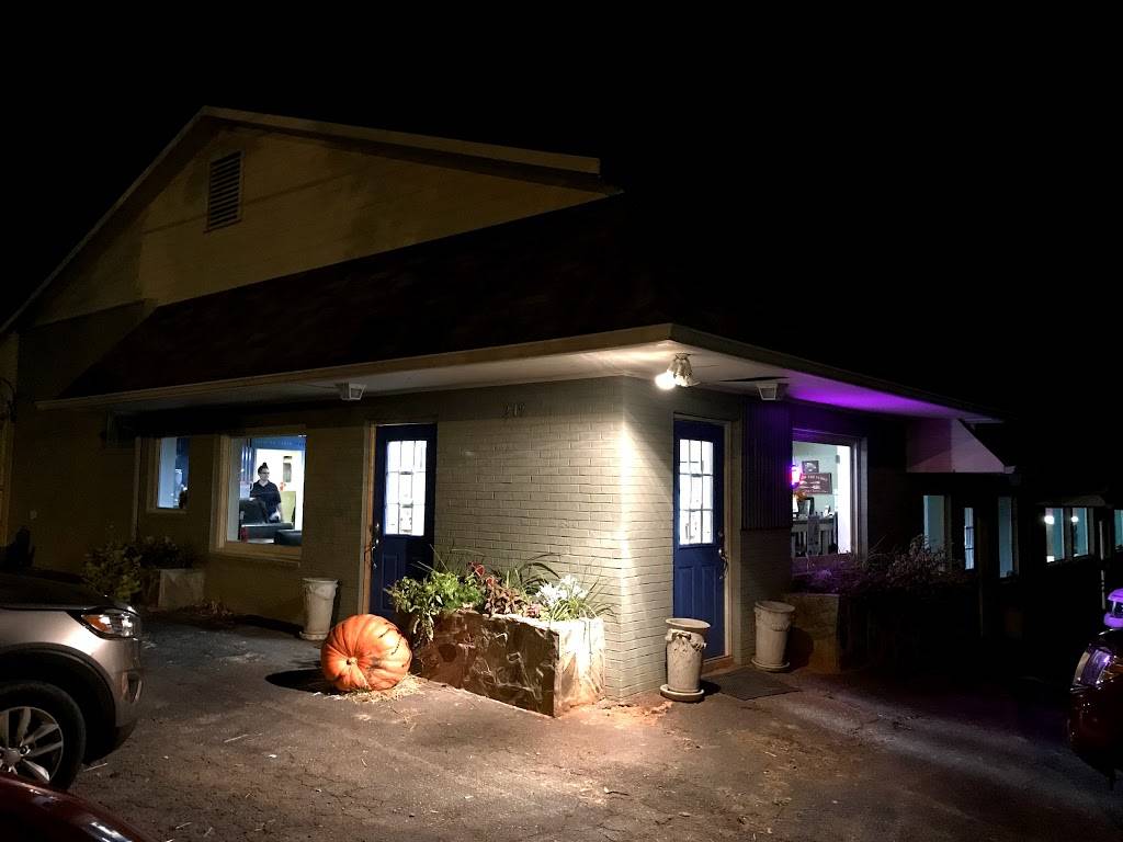 Dutch Broad Cafe at Cliffside | restaurant | 219 Old Main St, Cliffside, NC 28024, USA | 8286570049 OR +1 828-657-0049