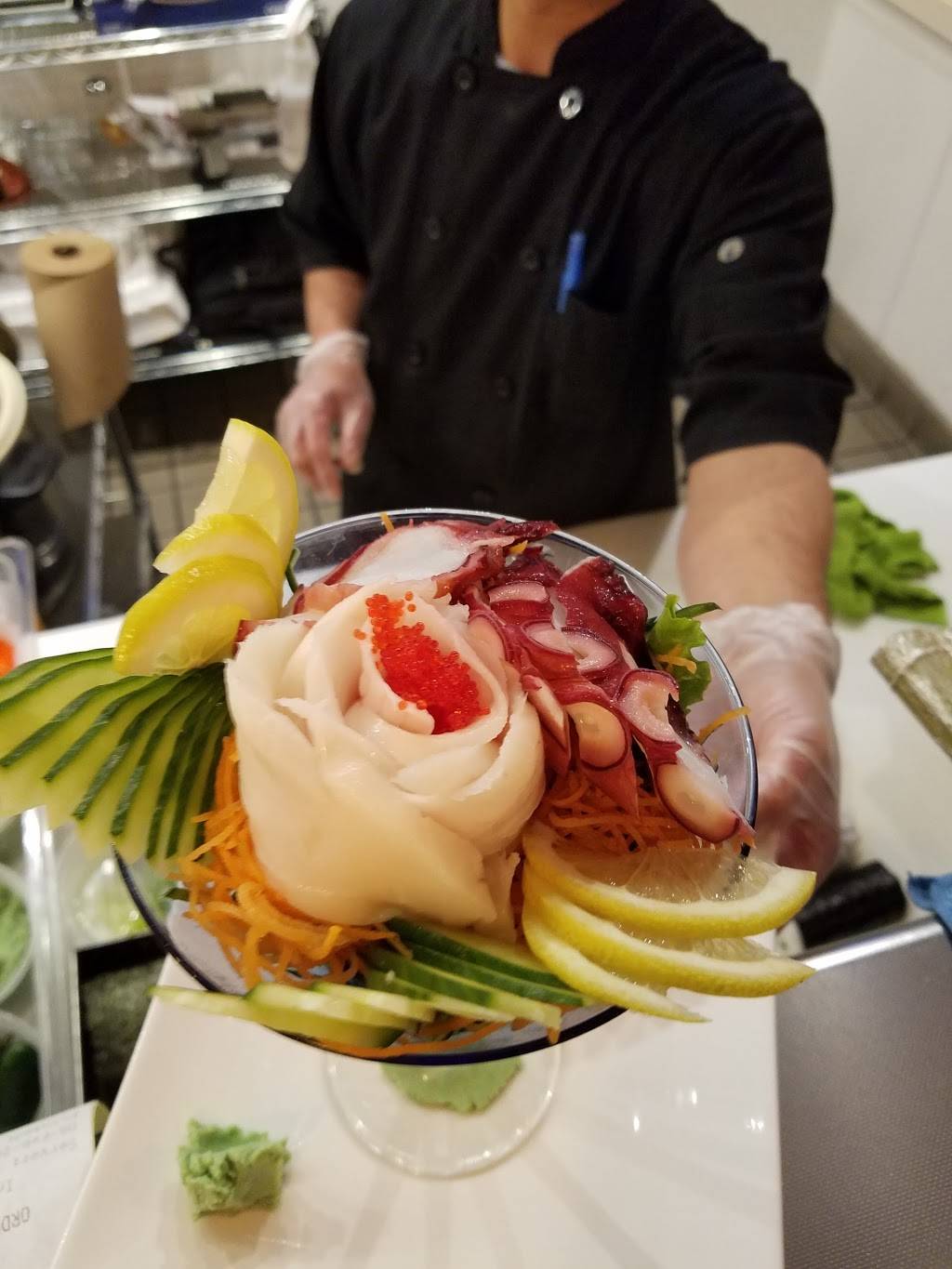 Sushi Siam | restaurant | 928 Gateway Commons Cir, Wake Forest, NC 27587, USA | 9192638241 OR +1 919-263-8241