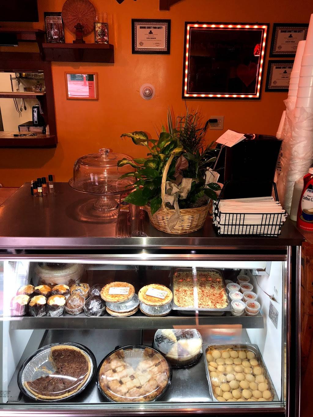 Something Different | restaurant | 332 Clinton St, Binghamton, NY 13905, USA | 6072967311 OR +1 607-296-7311