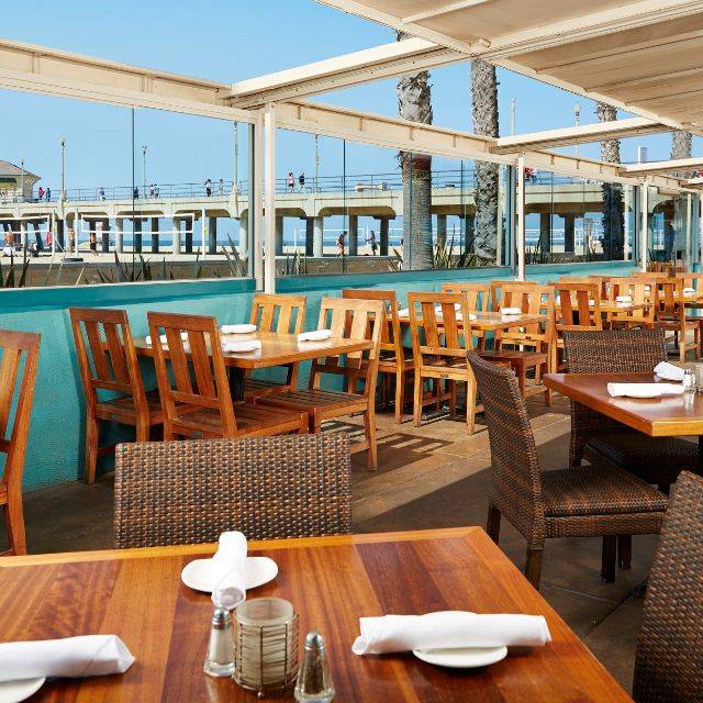 Sandys | restaurant | 315 Pacific Coast Hwy, Huntington Beach, CA 92648, USA | 7143747273 OR +1 714-374-7273