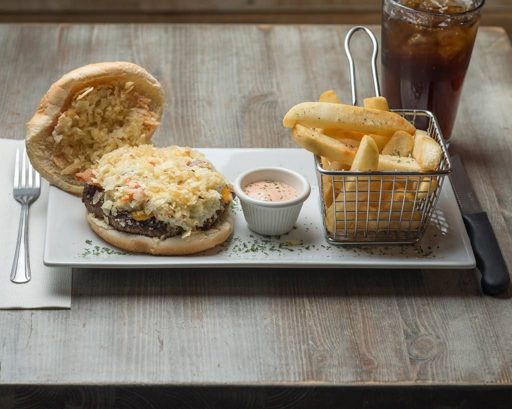 Aruba | restaurant | 240 Dayton Ave, Clifton, NJ 07012, USA | 8622315354 OR +1 862-231-5354