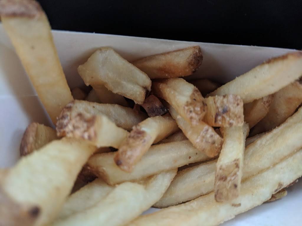 Wendys | restaurant | 9015 Maccorkle Ave, Marmet, WV 25315, USA | 3049495154 OR +1 304-949-5154