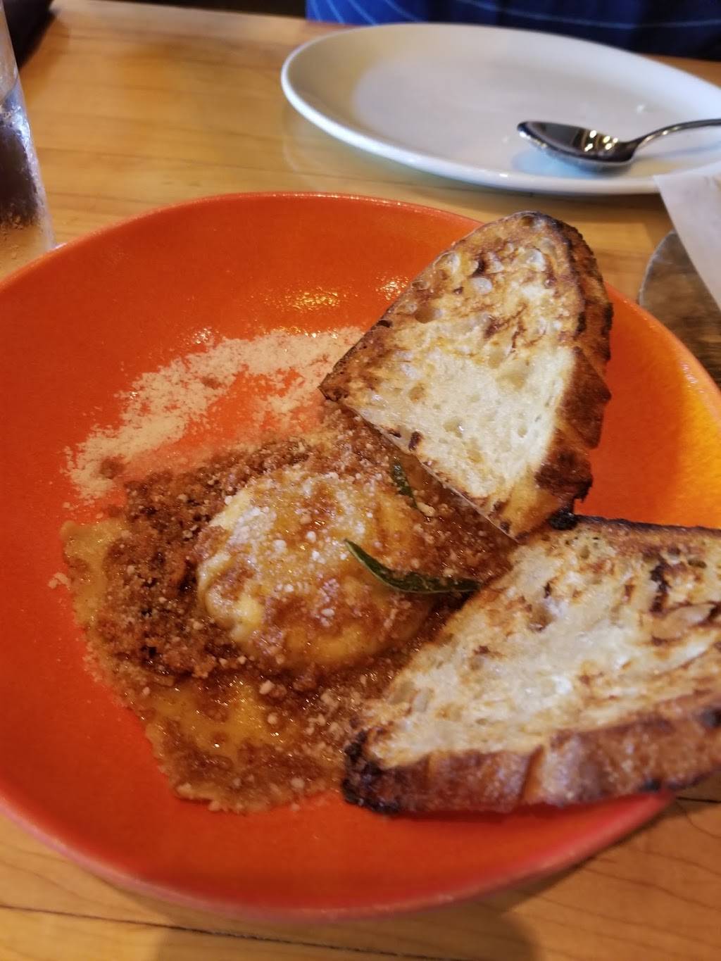 Via Farina | restaurant | 1108 S 10th St, Omaha, NE 68108, USA | 4025029880 OR +1 402-502-9880