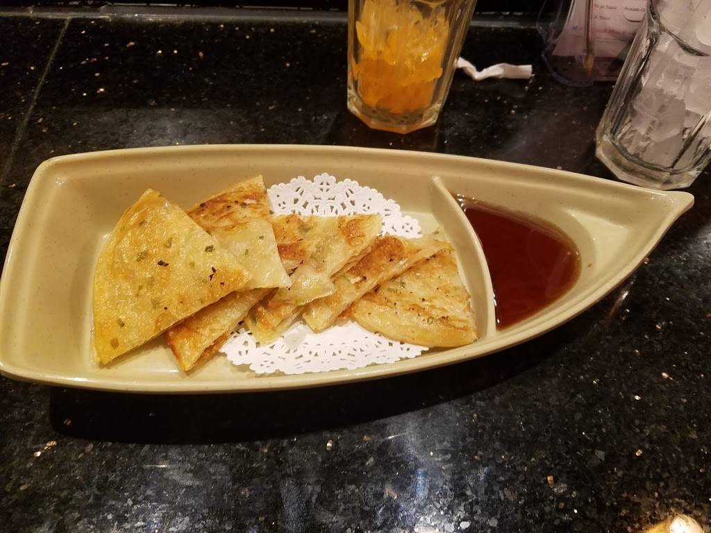 Wens Asian Fusion | restaurant | 799 New Haven Rd, Naugatuck, CT 06770, USA | 2037201515 OR +1 203-720-1515