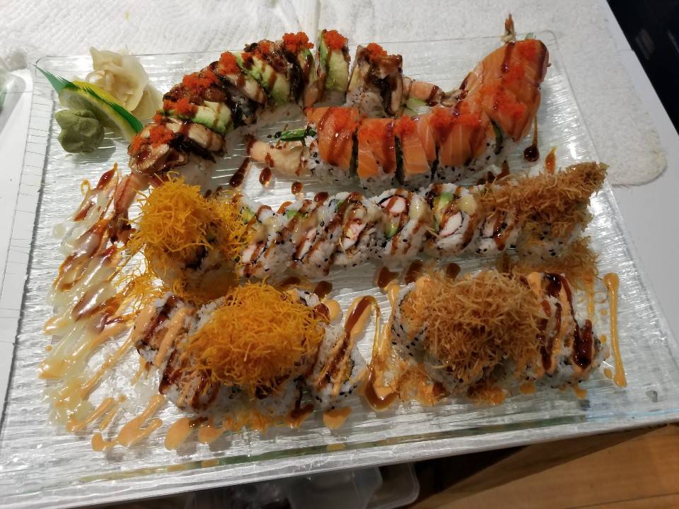 Simons Sushi | restaurant | 883 Eglinton Ave W, York, ON M6C 2C1, Canada | 4165193919 OR +1 416-519-3919
