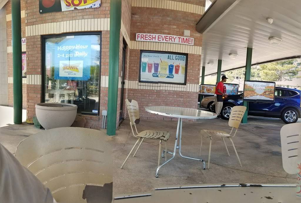 Sonic Drive-In | restaurant | 8504 Main St, Houston, TX 77025, USA | 7136680287 OR +1 713-668-0287