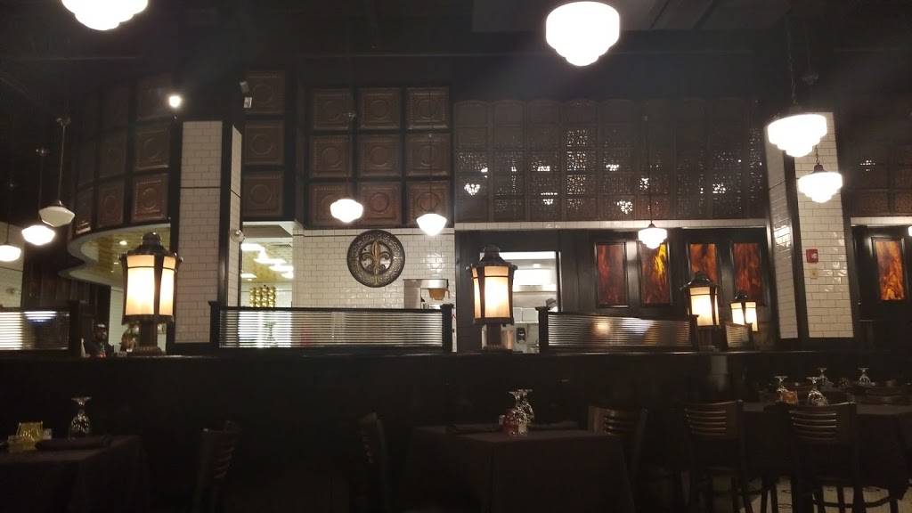 Symposium | restaurant | 890 Town Center Dr, Wilmington, NC 28405, USA | 9102399051 OR +1 910-239-9051