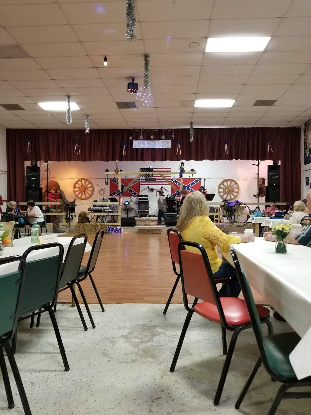 Mammas Kitchen | restaurant | 3537 General Carl W Stiner Hwy, LaFollette, TN 37766, USA | 4235639802 OR +1 423-563-9802