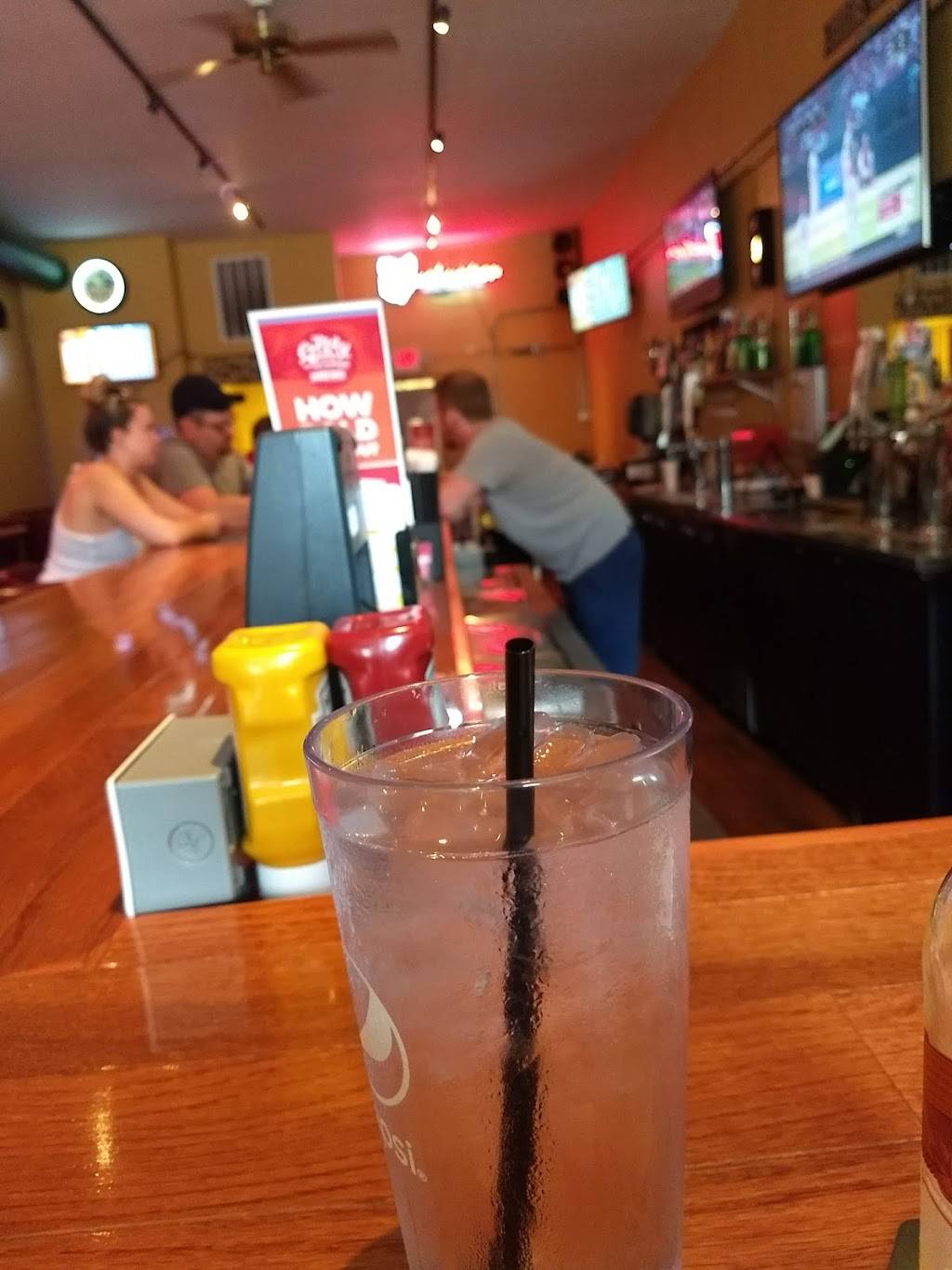 River Town Grill | restaurant | 10 Tiber Way, Marietta, OH 45750, USA | 7403743007 OR +1 740-374-3007