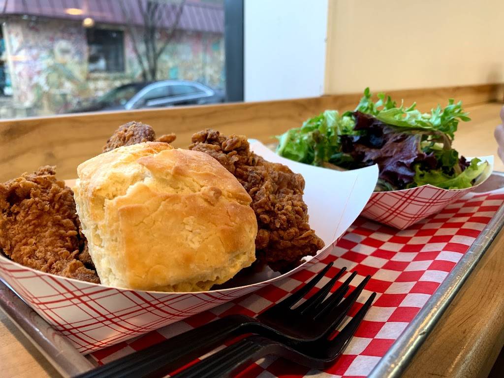 Redcrest Fried Chicken | restaurant | 1525 S 11th St, Philadelphia, PA 19147, USA | 2154546951 OR +1 215-454-6951