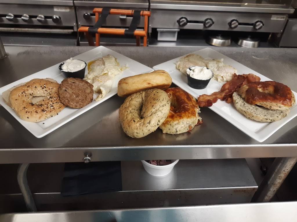 Giovannis Brooklyn Bagels | restaurant | 9106 Coast Guard Rd, Emerald Isle, NC 28594, USA | 9549139401 OR +1 954-913-9401