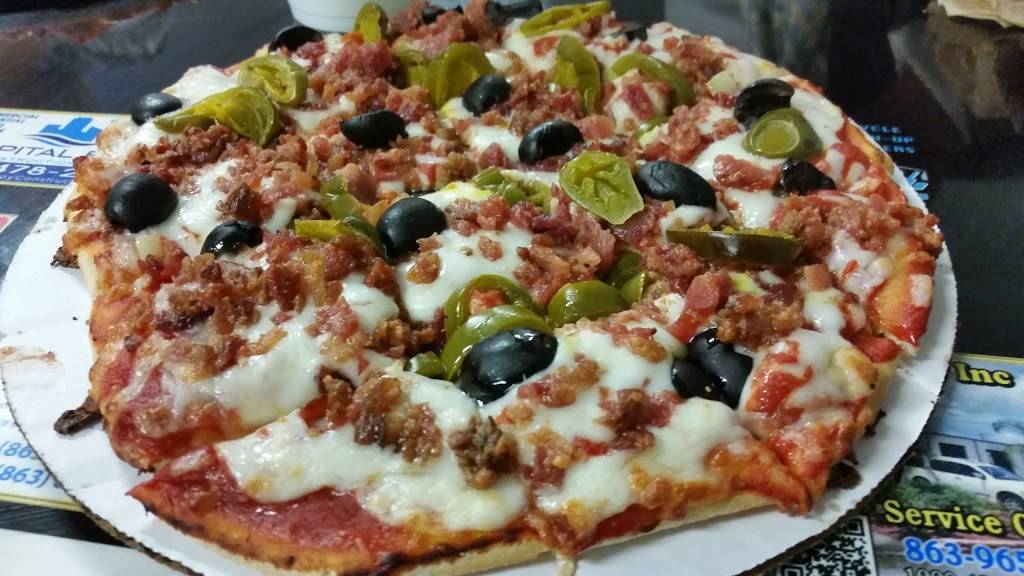 Pizza Connection | restaurant | 220 E Lake Ave, Auburndale, FL 33823, USA | 8639679349 OR +1 863-967-9349