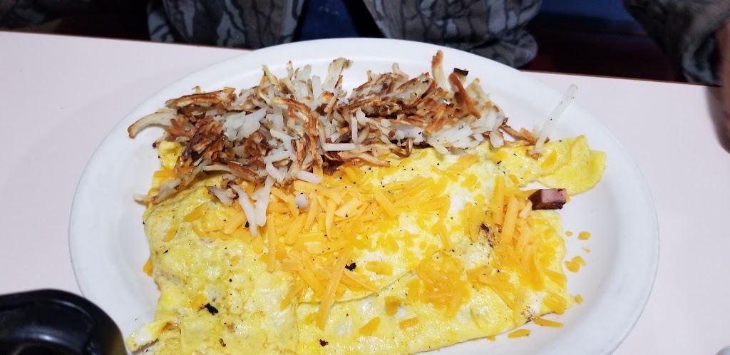 Wagon Wheel Family Restaurant | restaurant | 20262 US-160, Forsyth, MO 65653, USA | 4175463266 OR +1 417-546-3266