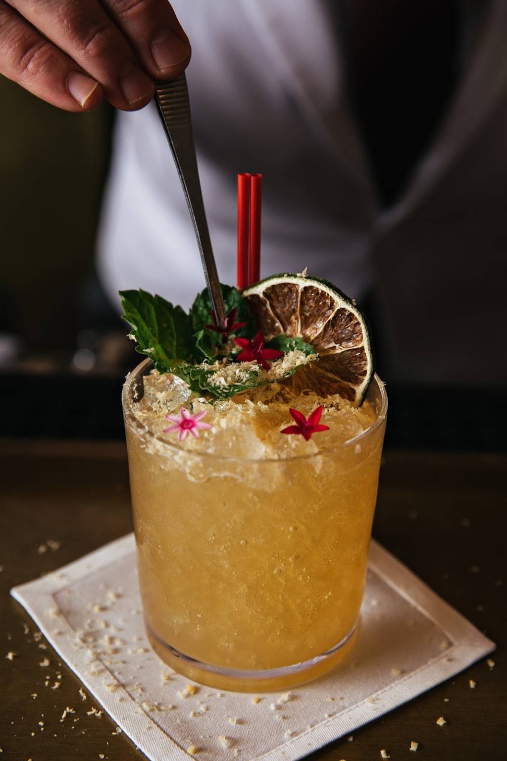 The Living Room at The Dewberry | restaurant | 334 Meeting St, Charleston, SC 29403, USA | 8435588000 OR +1 843-558-8000