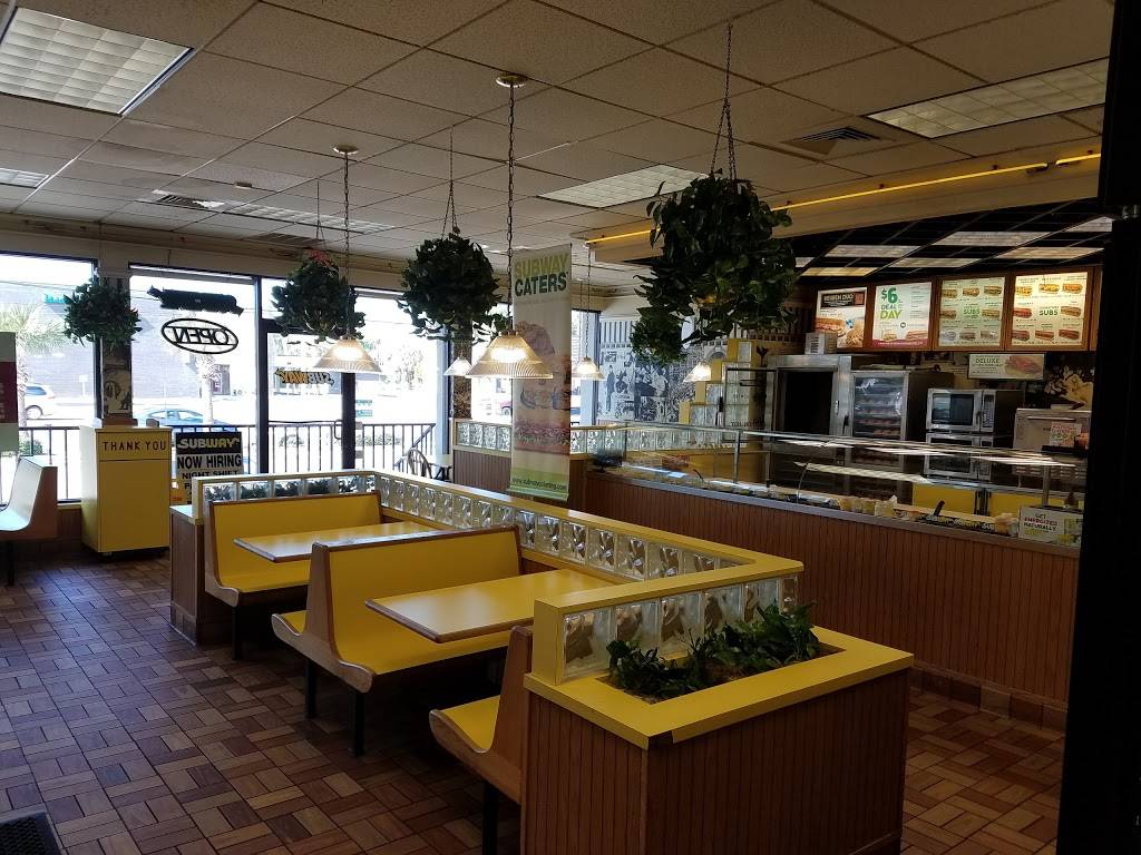Subway | meal takeaway | 980 Pasadena Ave S, St. Petersburg, FL 33707, USA | 7273471256 OR +1 727-347-1256