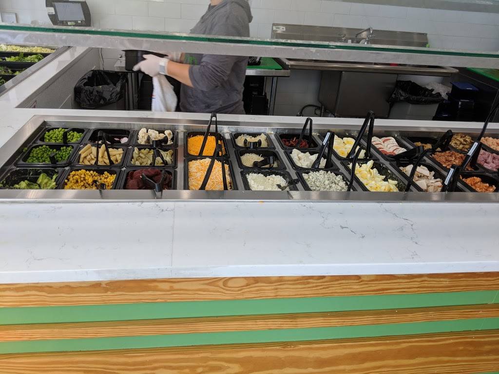 The Salad Station | restaurant | 615 S Range Ave, Denham Springs, LA 70726, USA | 2253801355 OR +1 225-380-1355