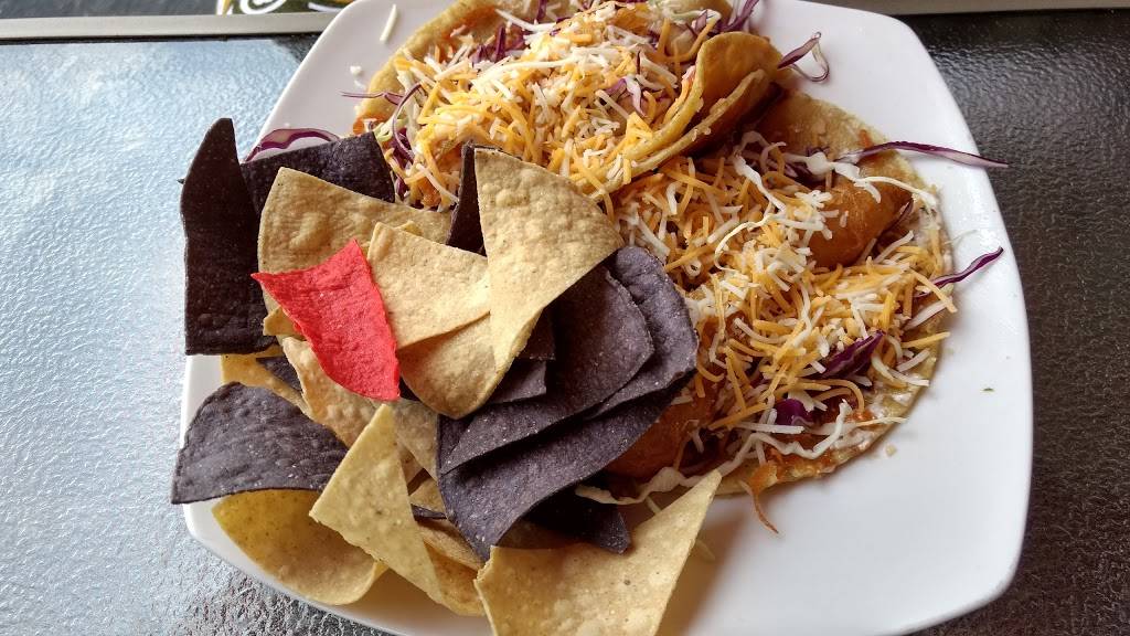 Up the Hill Grill | restaurant | 1270 Main St, Ramona, CA 92065, USA | 7604409365 OR +1 760-440-9365