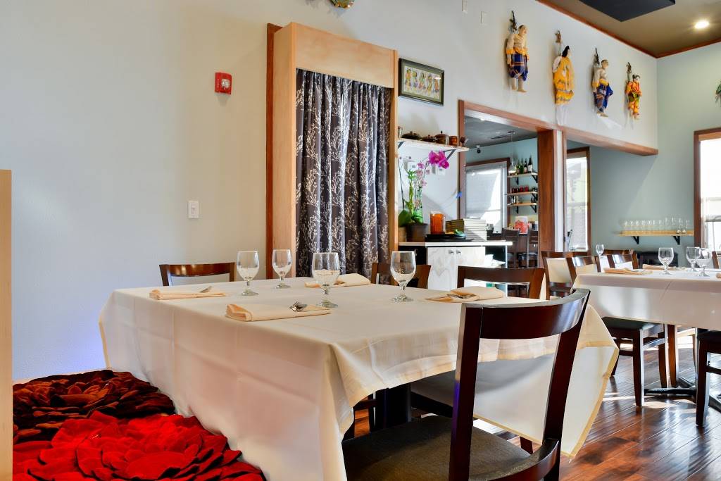 Experience Burma Restaurant & Bar | restaurant | 221 Division St, Pleasanton, CA 94566, USA | 9253988219 OR +1 925-398-8219