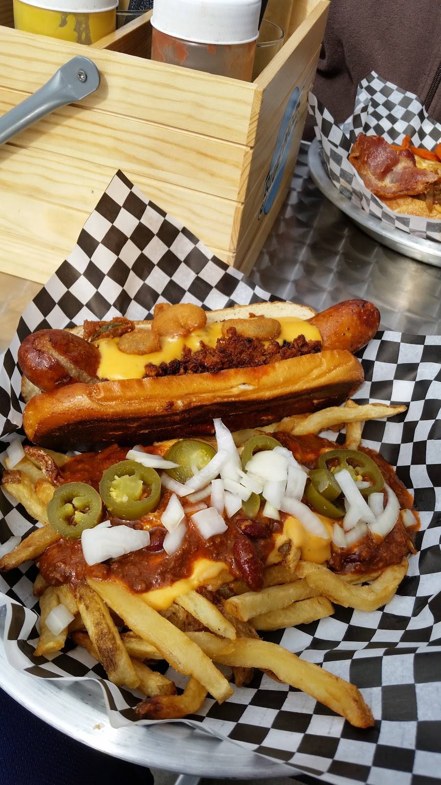 Richmond BratHaus | restaurant | 10310 N Main St, Richmond, IL 60071, USA | 8158621762 OR +1 815-862-1762