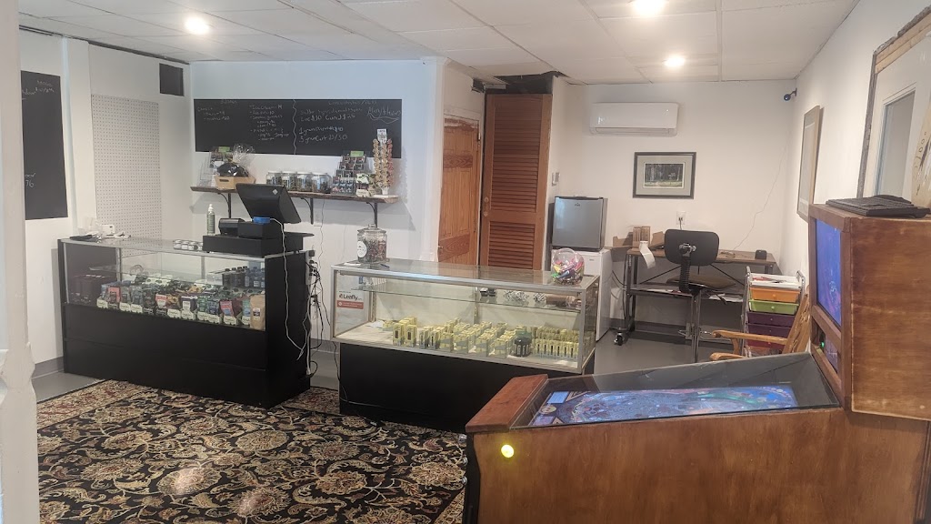 Marys Smokehouse Dispensary BBQ. Medical Cannabis & Restaurant | restaurant | 146 Brunswick Rd, Richmond, ME 04357, USA | 2079519000 OR +1 207-951-9000