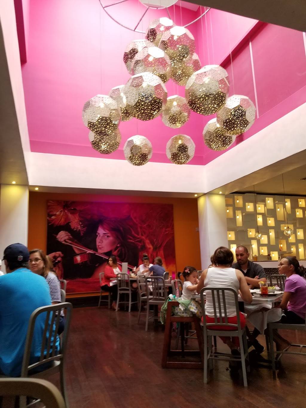 Rosarios | restaurant | 9715 San Pedro Ave, San Antonio, TX 78216, USA | 2104814100 OR +1 210-481-4100