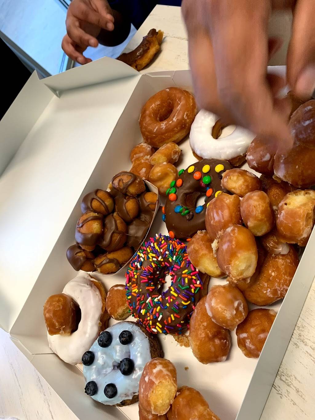 Nom Nom Donuts, Kolaches & More | bakery | 9793 Culebra Rd #104, San Antonio, TX 78251, USA | 2105494247 OR +1 210-549-4247