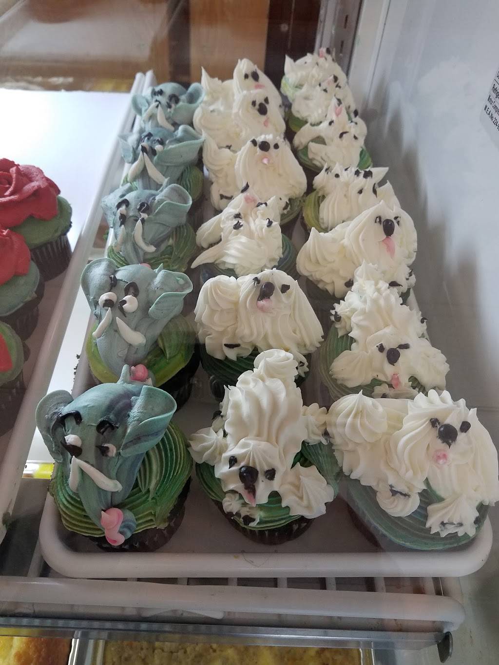 Esposito Baking Co. | bakery | 323 Main St, Saugus, MA 01906, USA | 7812333320 OR +1 781-233-3320