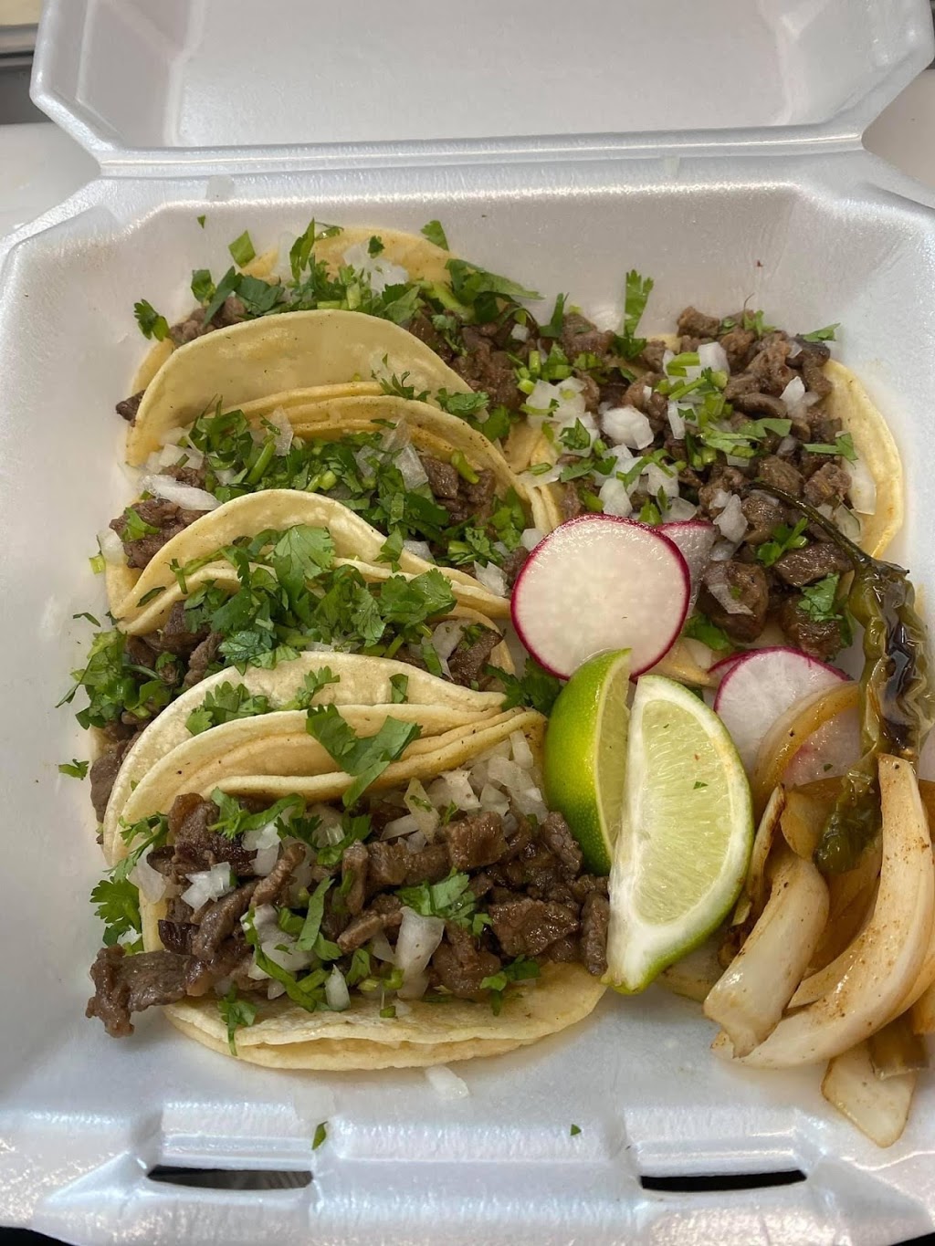 Taquizas Mi Pueblo Food truck | restaurant | 306 W Elm St, El Reno, OK 73036, USA | 4052100215 OR +1 405-210-0215