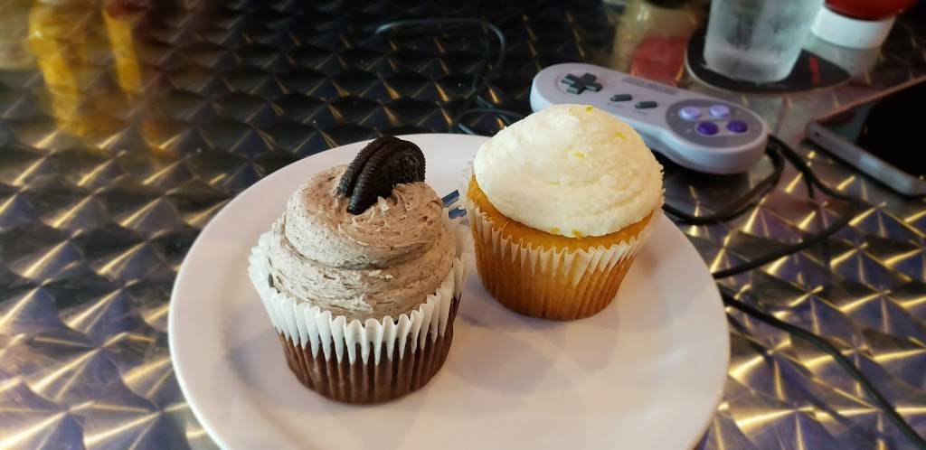 Geeked Out Pub and Grille | restaurant | 1439 Town Center Blvd, Brunswick, OH 44212, USA | 3307413377 OR +1 330-741-3377