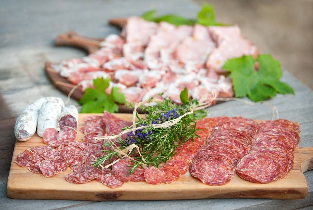 Journeyman Meat Co. | restaurant | 404 Center St, Healdsburg, CA 95448, USA | 7073956328 OR +1 707-395-6328