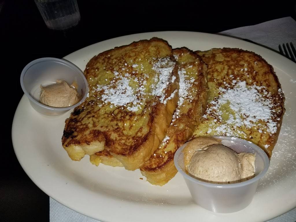 Ninas Cafe & Carousel | cafe | 1710 W Main St, Kalamazoo, MI 49006, USA | 2693736462 OR +1 269-373-6462