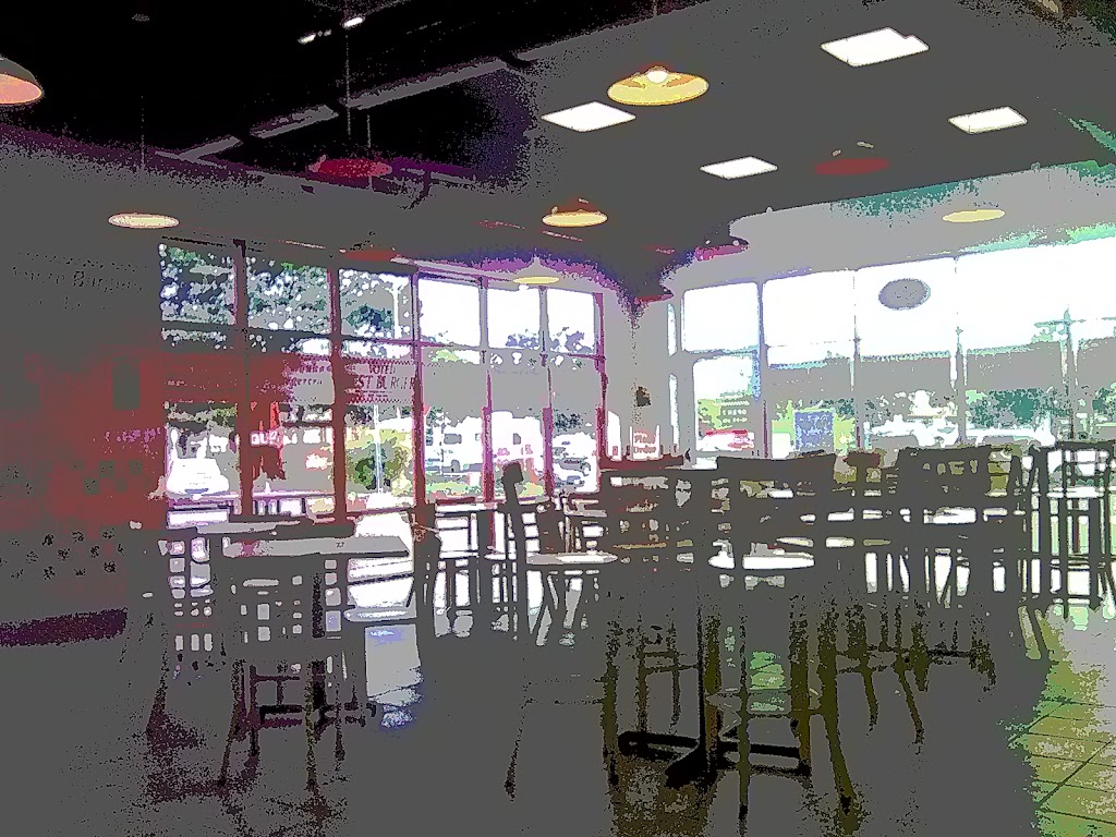 Five Guys | meal takeaway | 8963 SE 82nd Ave, Happy Valley, OR 97086, USA | 5037775160 OR +1 503-777-5160