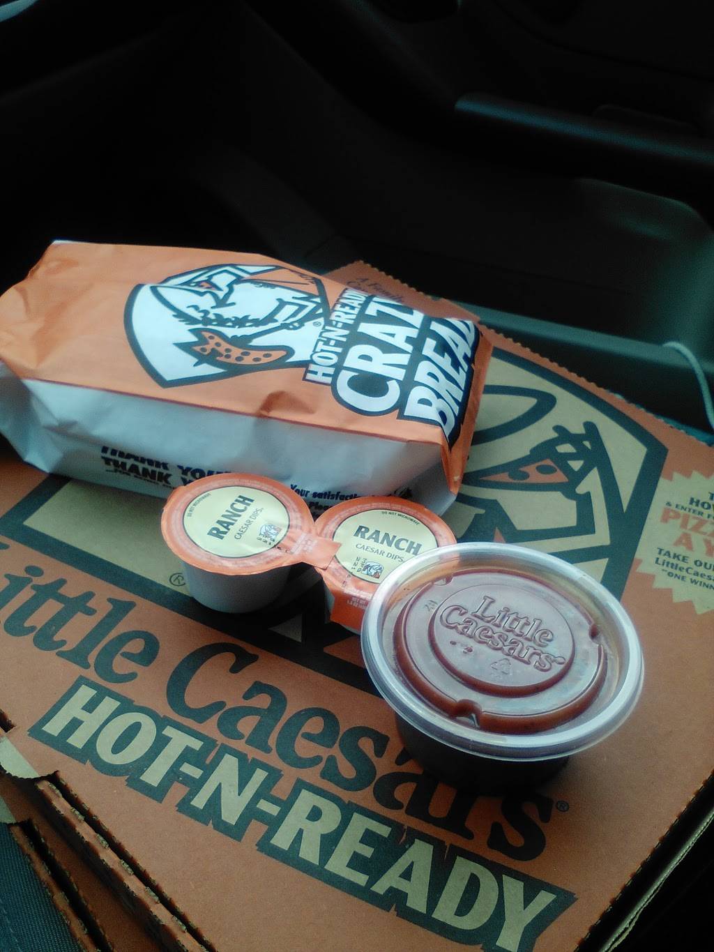 Little Caesars Pizza | meal takeaway | 171 E Holt Ave, Pomona, CA 91767, USA | 9096229352 OR +1 909-622-9352